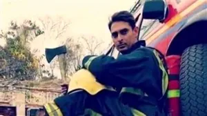 عیادت معاون درمان دانشگاه علوم پزشکی تبریز از آتش نشان مصدوم تبریزی
