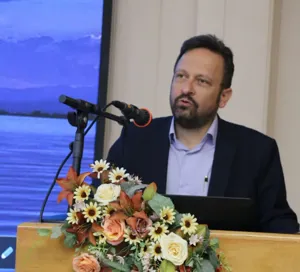پیام تبریک  معاون درمان دانشگاه   به مناسبت روز آمار و مدارک پزشکی