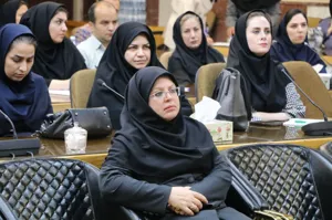 برگزاری کنفرانس تخصصی «احتیاطات استاندارد در پیشگیری از عفونت‌های بیمارستانی» برای پرستاران در تبریز